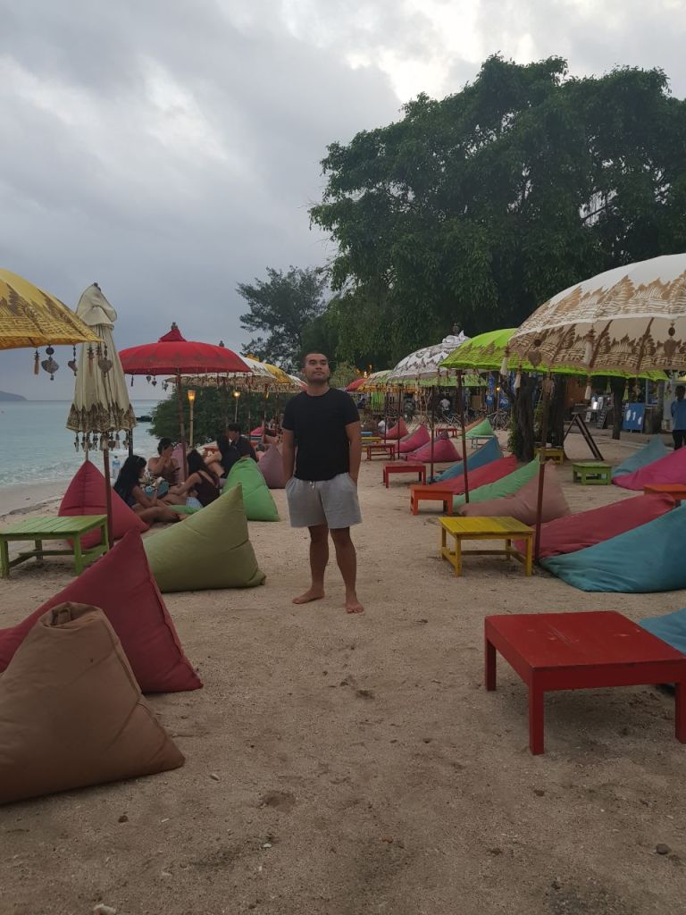 7c65eb9a-0f17-4961-9476-05632894173e